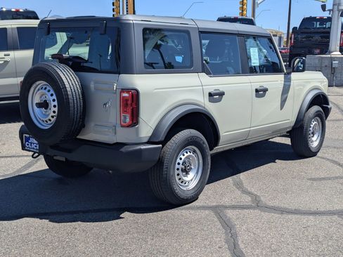 New 2026 Ford Bronco 4-Door AWD/4WD image 2