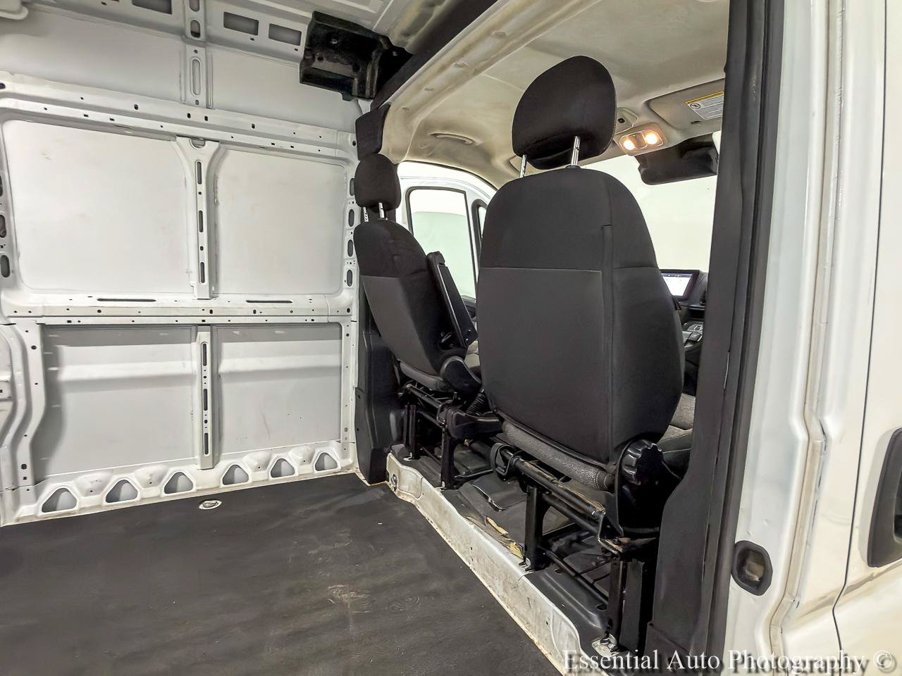 Used 2024 RAM ProMaster 2500 w/ Convenience Group FWD image 25