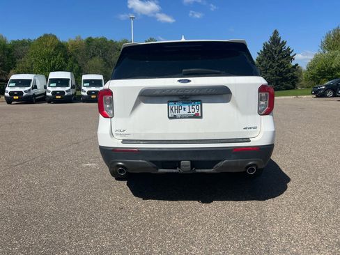Used 2023 Ford Explorer XLT w/ Equipment Group 202A AWD/4WD image 5