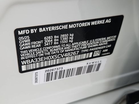 Used 2025 BMW 740i xDrive AWD/4WD image 18