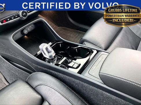 Used 2023 Volvo XC40 B5 Plus w/ Protection Package Premier AWD/4WD image 17