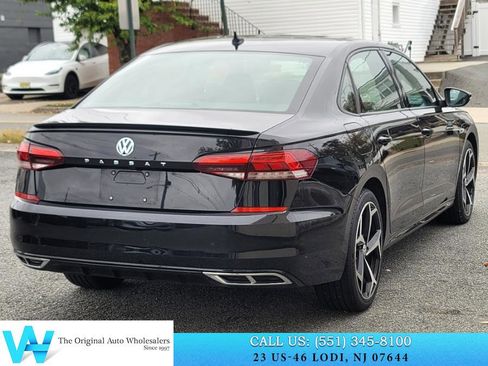 Used 2021 Volkswagen Passat 2.0T R-Line image 6