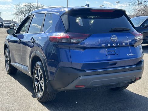 Used 2023 Nissan Rogue SV w/ SV Premium Package image 5