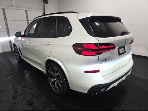 Used 2024 BMW X5 xDrive40i AWD/4WD image 4