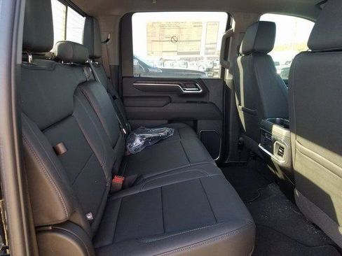 New 2025 GMC Sierra 2500 SLT w/ SLT Premium Package image 10