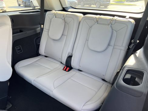 New 2025 Lincoln Aviator Reserve w/ Luxury Package image 29