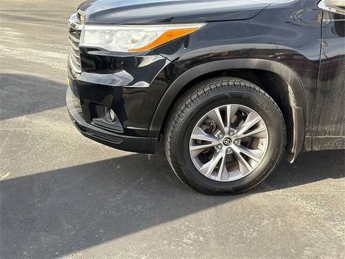 Used 2016 Toyota Highlander Plus image 9