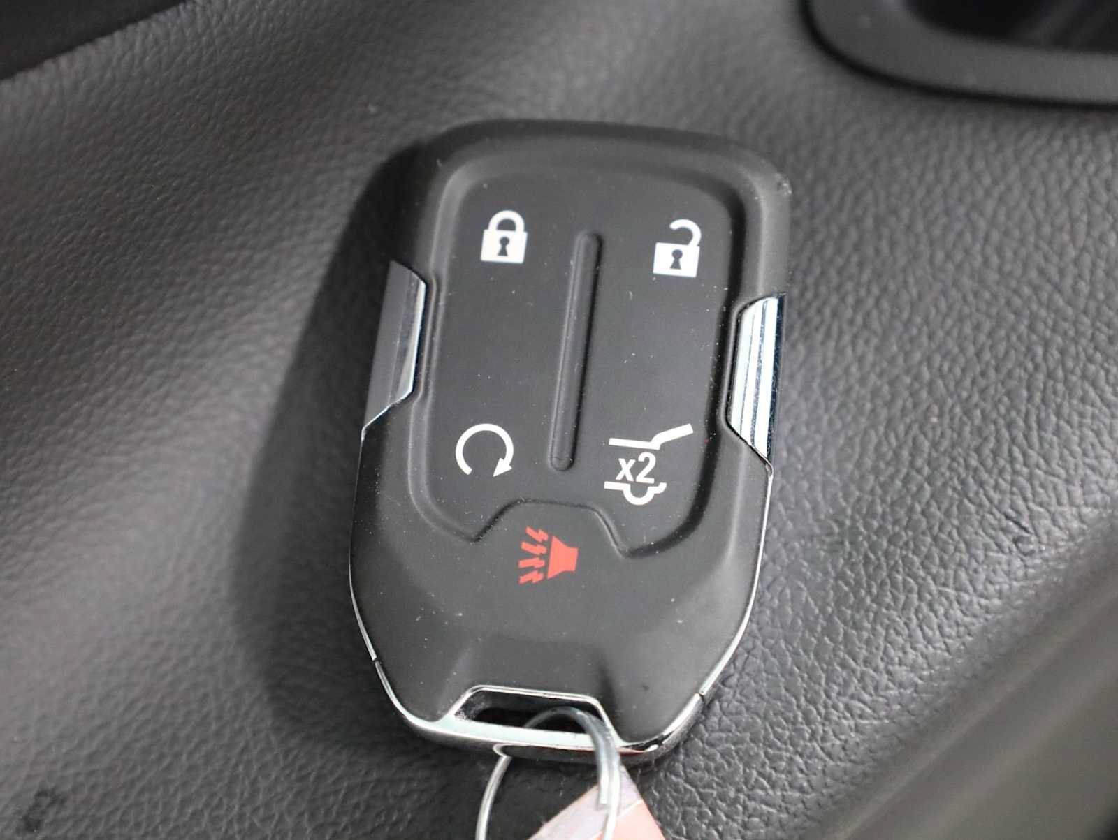 Used 2023 GMC Terrain AT4 w/ Tech Package AWD/4WD image 40