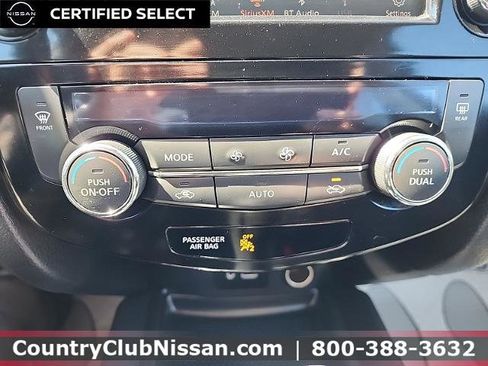 Certified 2019 Nissan Rogue SV image 15