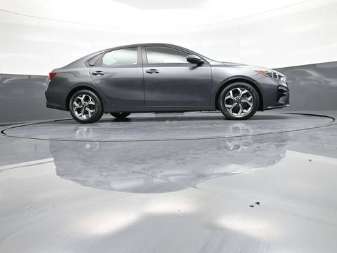 Certified 2021 Kia Forte LXS FWD image 27