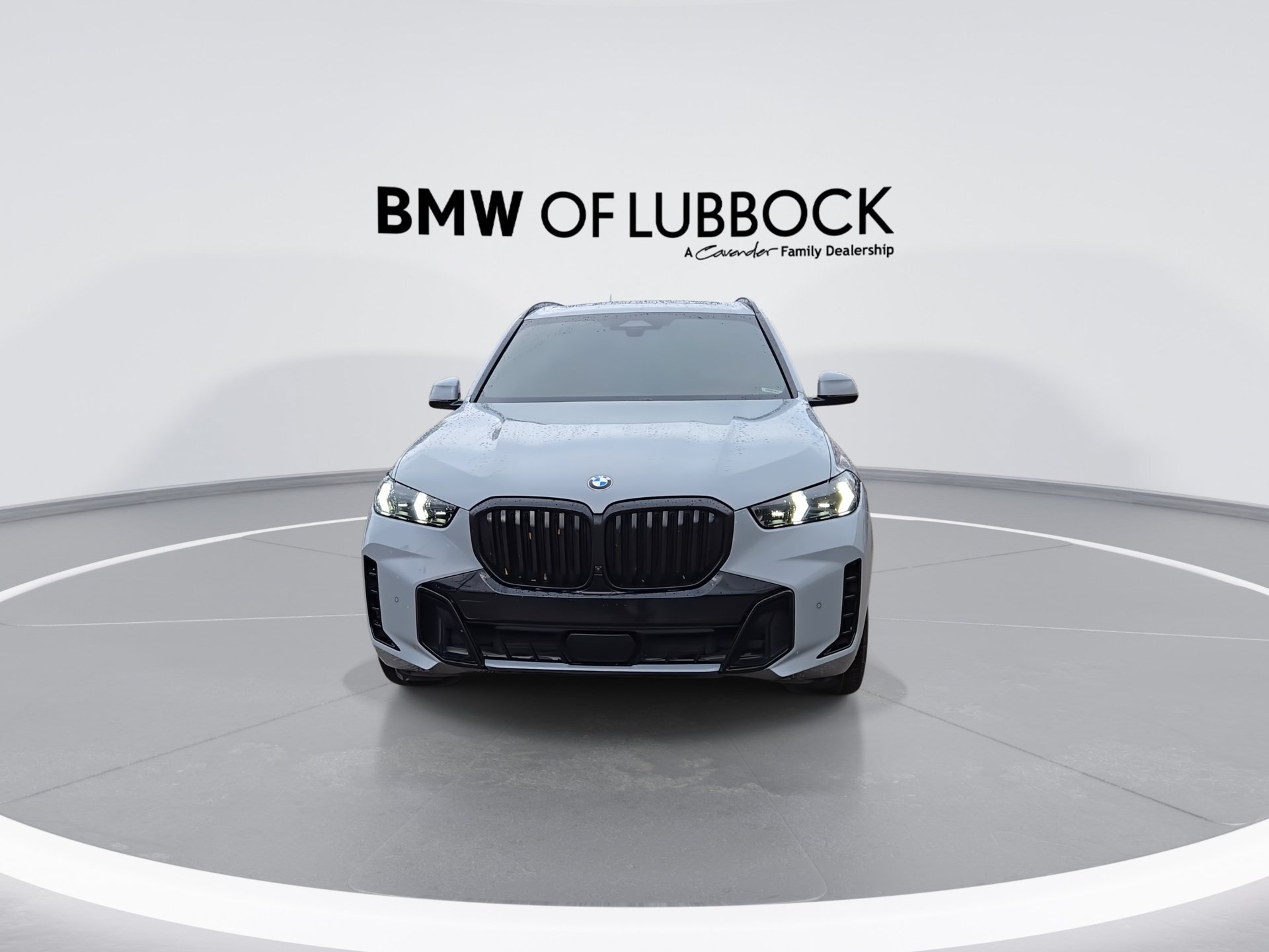 Used 2024 BMW X5 xDrive40i w/ M Sport Package AWD/4WD image 3