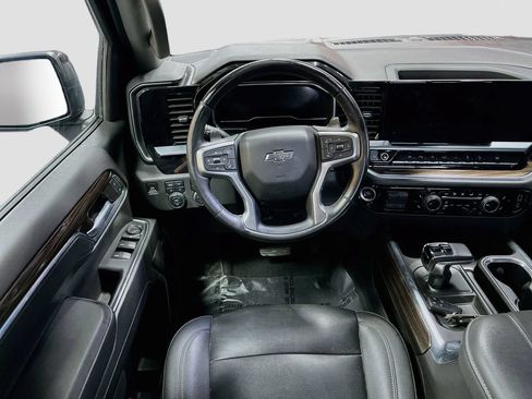 Used 2022 Chevrolet Silverado 1500 LT Trail Boss w/ LT Trail Boss Premium Package AWD/4WD image 23