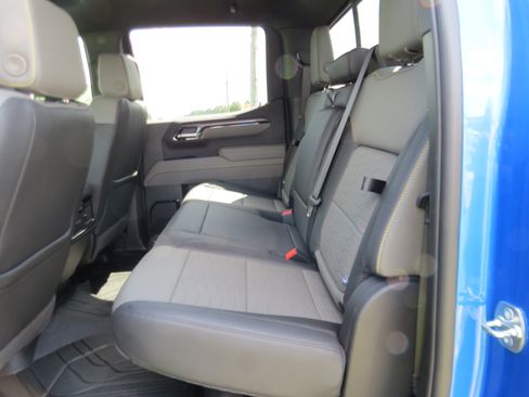 Used 2026 Chevrolet Silverado 1500 ZR2 AWD/4WD image 14