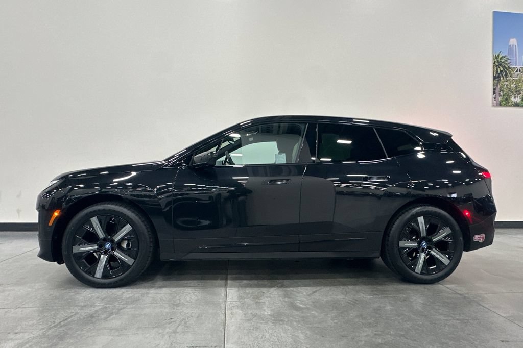 Certified 2024 BMW iX xDrive50 AWD/4WD image 7