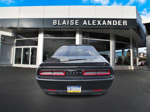 Used 2022 Dodge Challenger R/T Scat Pack RWD image 4