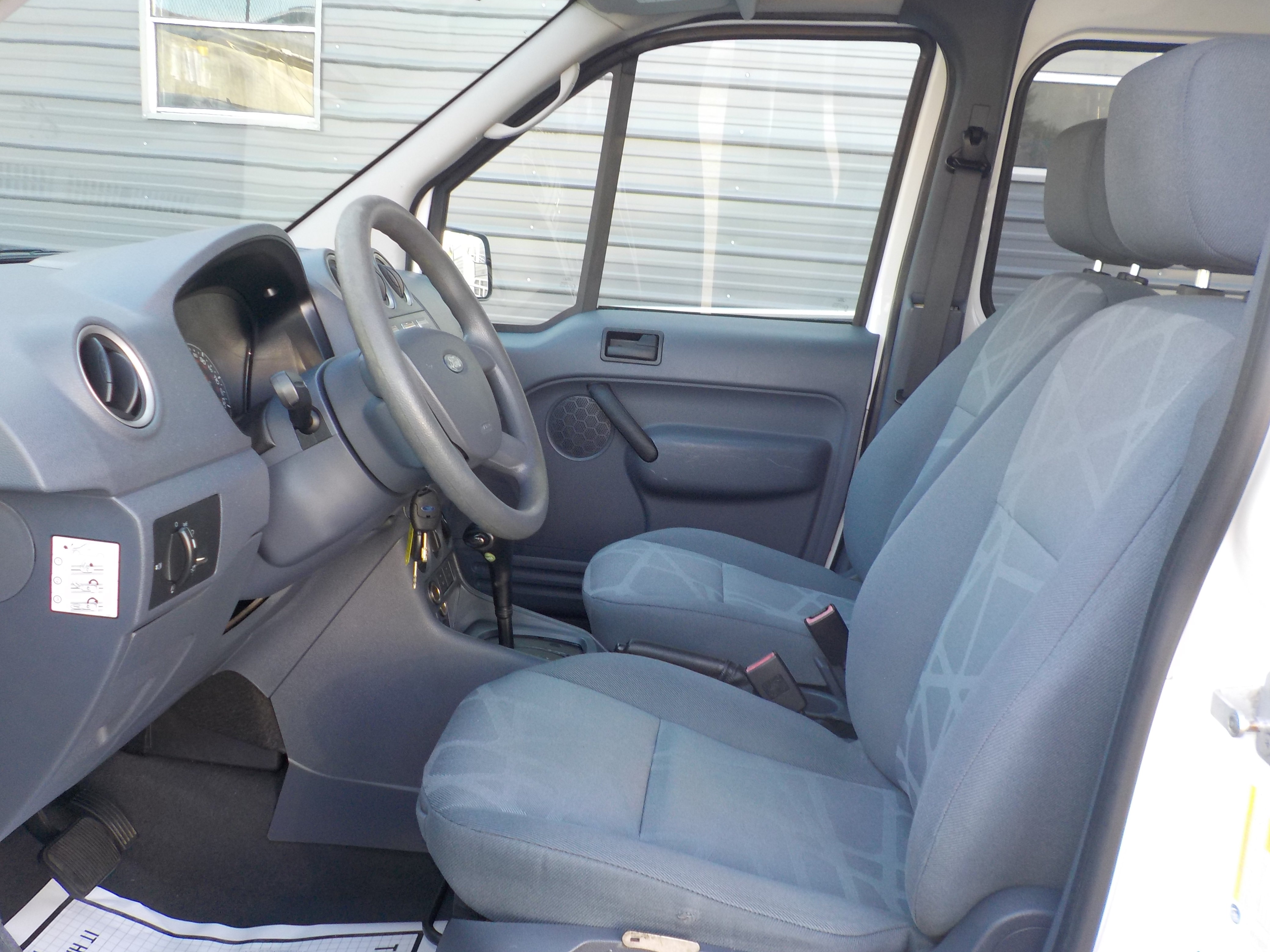 Used 2011 Ford Transit Connect XLT FWD image 11