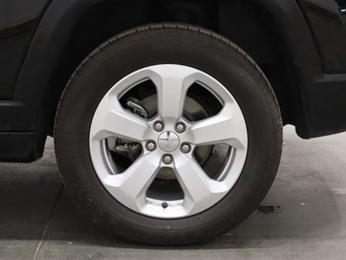 Used 2018 Jeep Compass Latitude w/ Popular Equipment Group image 33