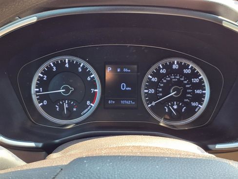 Used 2019 Hyundai Santa Fe SE FWD image 17