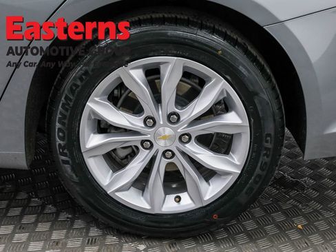 Used 2024 Chevrolet Malibu LT image 32