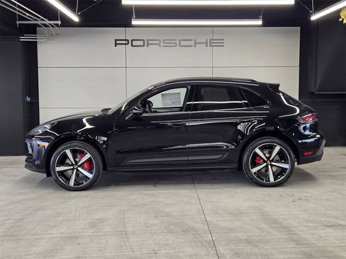 New 2026 Porsche Macan S image 2
