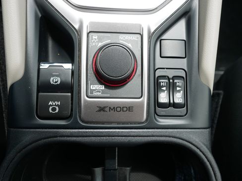 Used 2023 Subaru Forester Premium AWD/4WD image 28