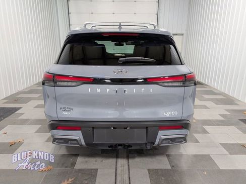 Used 2025 INFINITI QX60 Sensory w/ Vision Package image 3