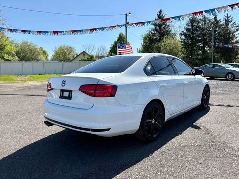 Used 2015 Volkswagen Jetta GLI SEL FWD image 5