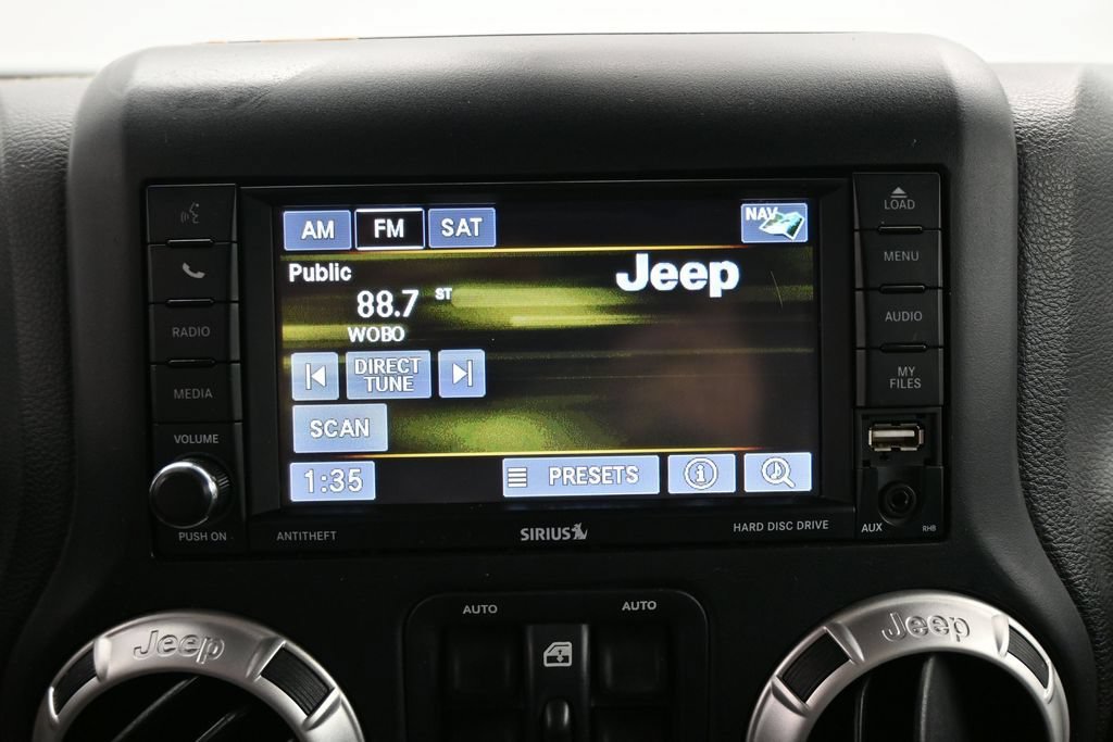 Used 2017 Jeep Wrangler Unlimited Sahara w/ Dual Top Group AWD/4WD image 15