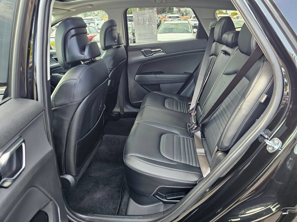 Used 2025 Kia Sportage SX Prestige AWD/4WD image 24