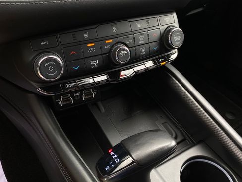 Used 2022 Dodge Durango GT RWD image 14