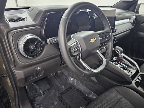 Used 2023 Chevrolet Colorado LT w/ LT Convenience Package AWD/4WD image 14