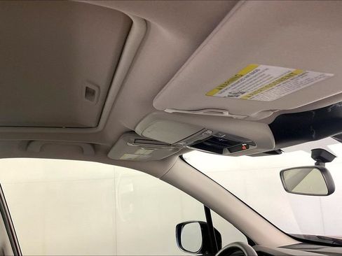 Used 2024 Subaru Forester Premium AWD/4WD image 21