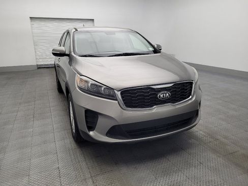 Used 2019 Kia Sorento LX image 14