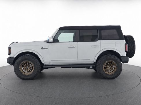 Used 2023 Ford Bronco Outer Banks AWD/4WD image 6