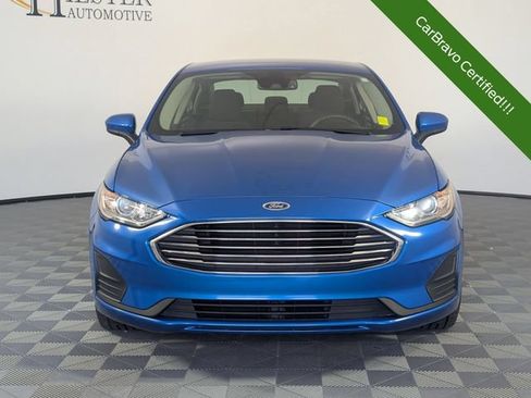 Used 2019 Ford Fusion SE FWD image 3