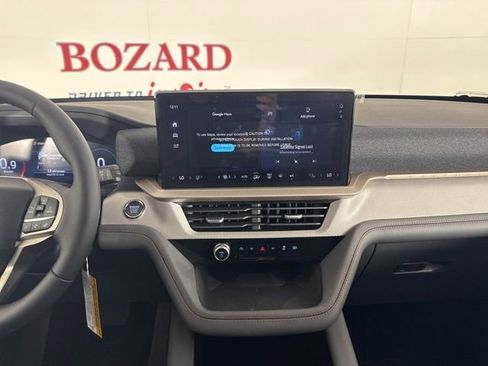 New 2025 Ford Explorer Active w/ Active Comfort Package image 11