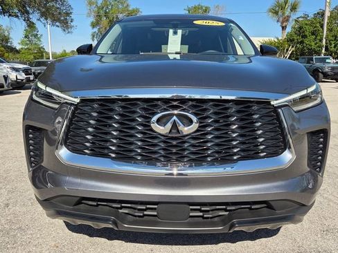 Certified 2025 INFINITI QX60 Pure FWD image 3