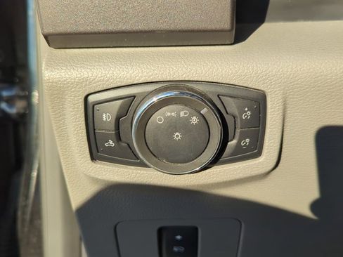 Used 2017 Ford F250 XLT w/ XLT Value Package image 23