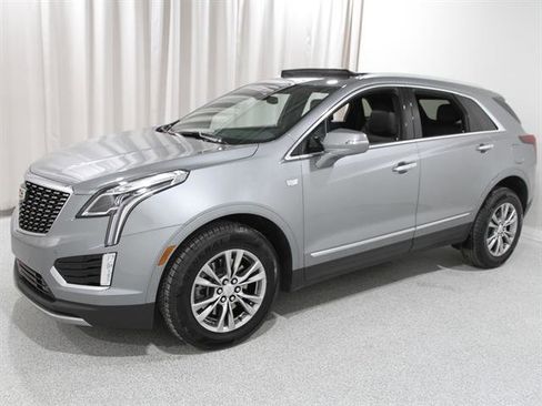 Certified 2023 Cadillac XT5 Premium Luxury image 3