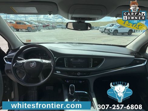 Used 2021 Buick Enclave Essence w/ Sun And Navigation Package AWD/4WD image 18