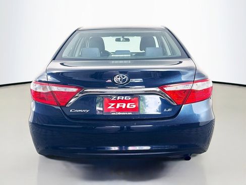 Used 2015 Toyota Camry LE FWD image 3