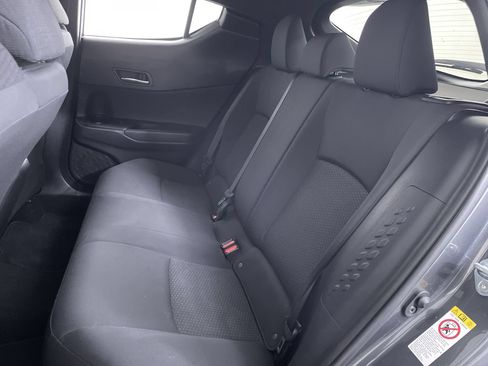 Used 2019 Toyota C-HR XLE FWD image 19