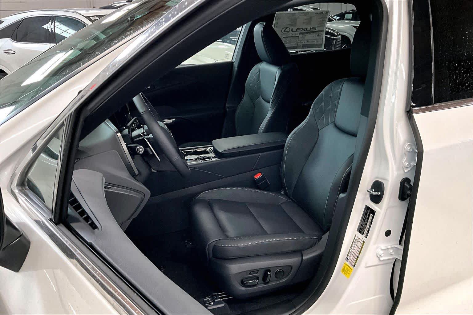 New 2026 Lexus RX 350 AWD/4WD image 9
