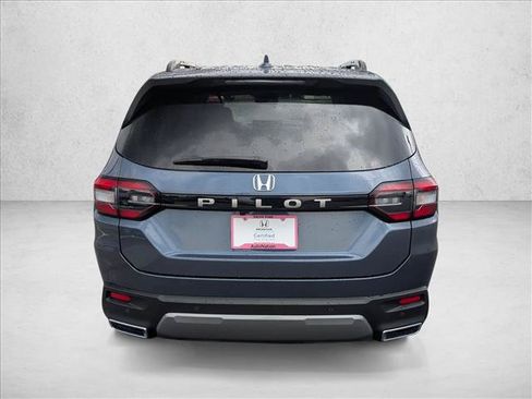 Certified 2026 Honda Pilot EX-L image 6