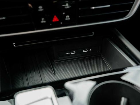 New 2025 Volkswagen Atlas SE image 28