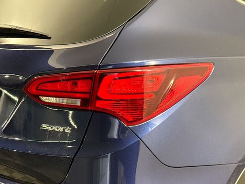 Used 2017 Hyundai Santa Fe Sport image 32