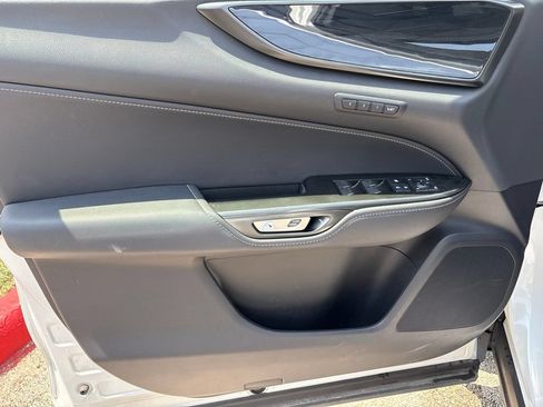 Certified 2024 Lexus NX 250 FWD w/ Towing Package (2000 Lbs) image 12