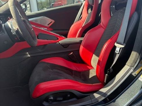 Used 2024 Chevrolet Corvette Stingray Premium Conv w/ Z51 Performance Package image 13