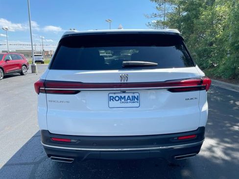 Used 2026 Buick Enclave Preferred FWD image 4