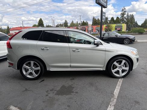 Used 2011 Volvo XC60 T6 AWD/4WD image 9